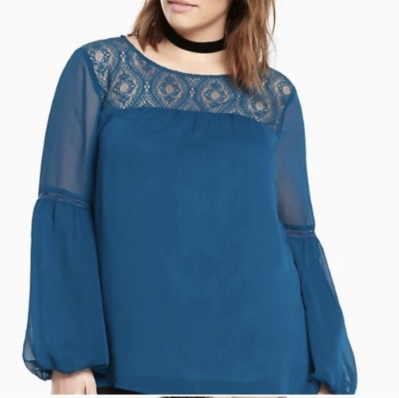 Torrid Chiffon Lace Inset Bell Sleeve Top Teal SIZE 1 Lacy Flowy Boho - Picture 1 of 10